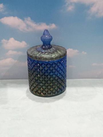 Grand pot avec couvercle