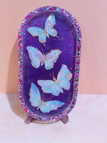 Rsine epoxyfood, poudre mica, sticker papillon, paillettes