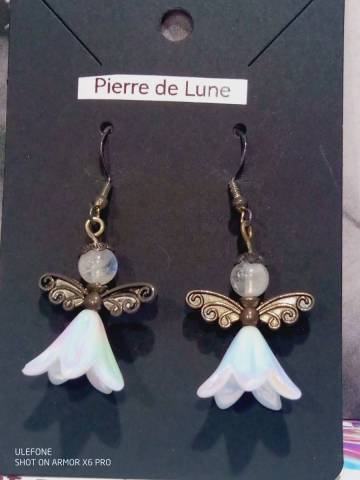 Pierre de lune bleue 