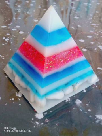 Orgonite pyramidale