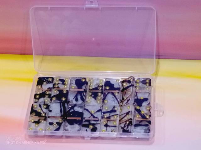 Rsine UV, rsine epoxyfood, poudre mica, encre alcool, dorures au stylo