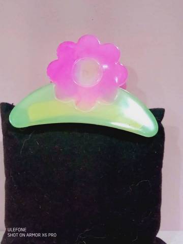 Pince  cheveux fleur en rsine