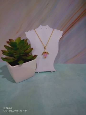 Chane en acier inoxydable, anneaux et fermoirs en acier inoxydable, pendentif en laiton et cristal acrylique