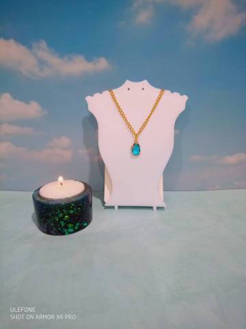 Chane en acier inoxydable, anneaux et fermoirs en acier inoxydable, pendentif en laiton et cristal acrylique