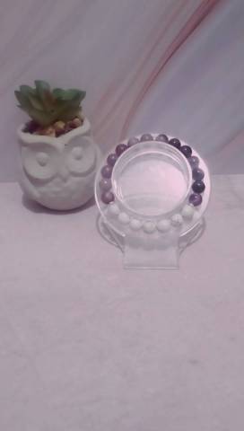 Perles de howlite naturelle, perles d'am�thyste naturelle, perles de l�pidolite naturel,s�parateurs en alliage m�talllique, fil �lastique